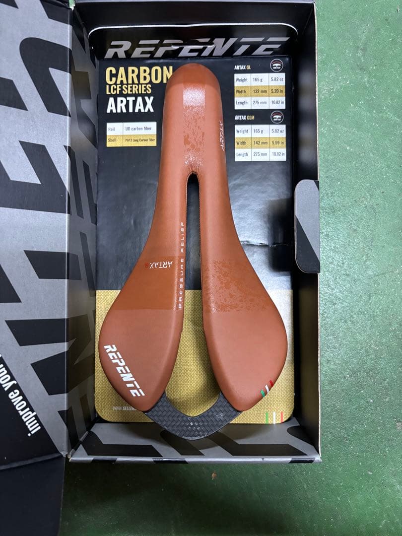REPENTE レペンテ ARTAX GL カーボンサドル