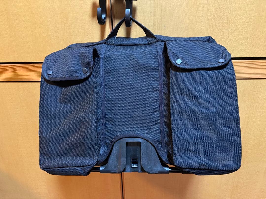 アクセサリー BROMPTON Messenger Bag 23L Black