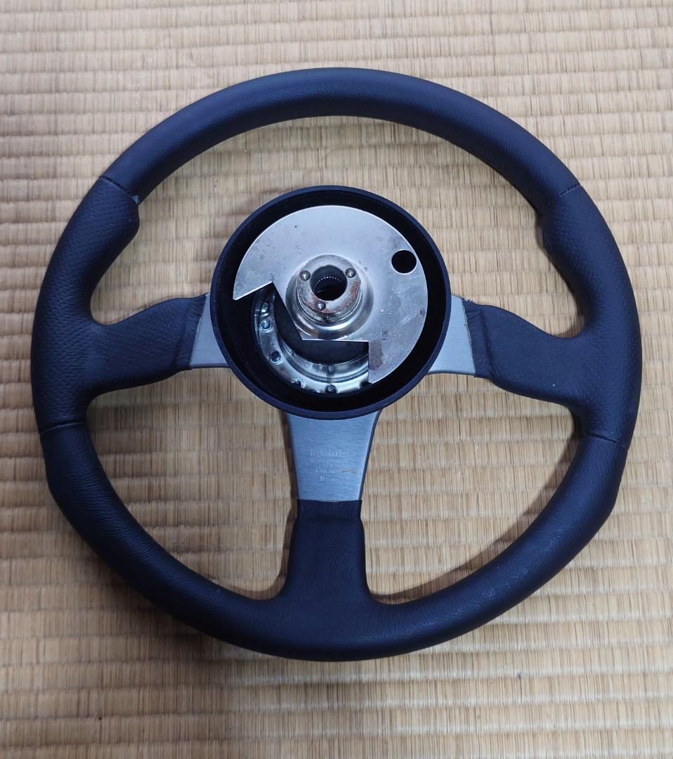 MOMO ステアリング RACE　35 φ