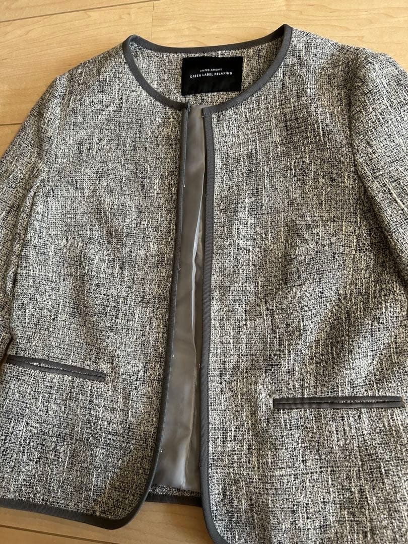 新品未使用【UNITED ARROWS】ツイード ノーカラー スーツ 入学式