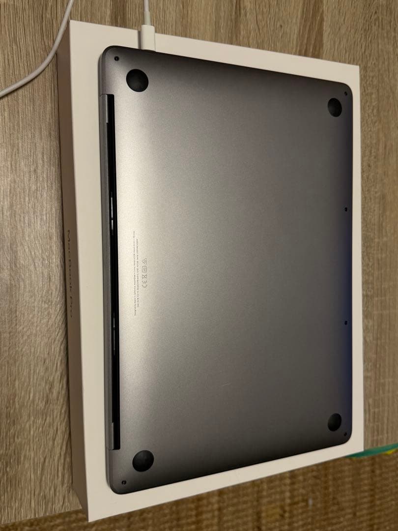 MacBook本体 MacBook Pro M1 8GB 512GB