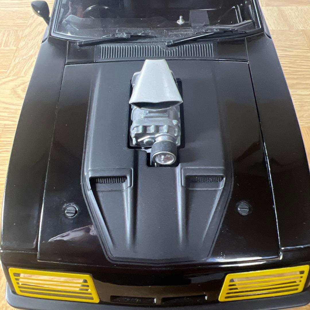 【開封美品】1/18 MAD MAX 2 インターセプター【オートアート】