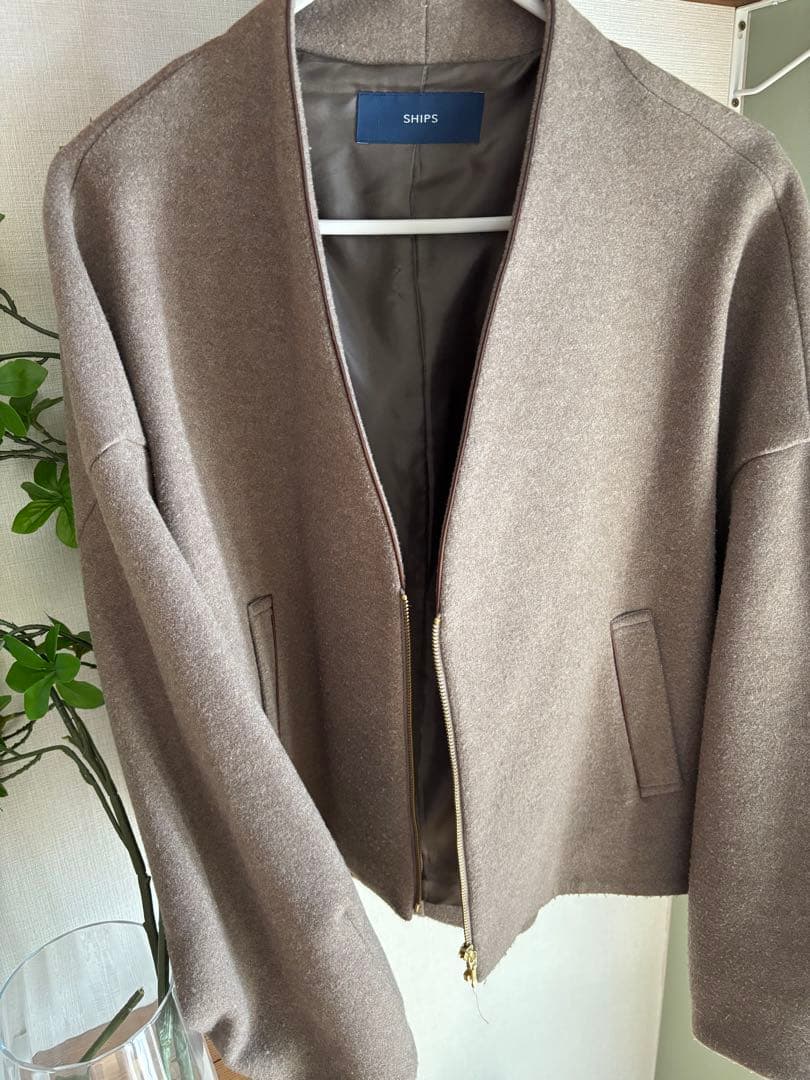 のーこ【2023AW】SHIPS パイピング デザイン ジップ ブルゾン