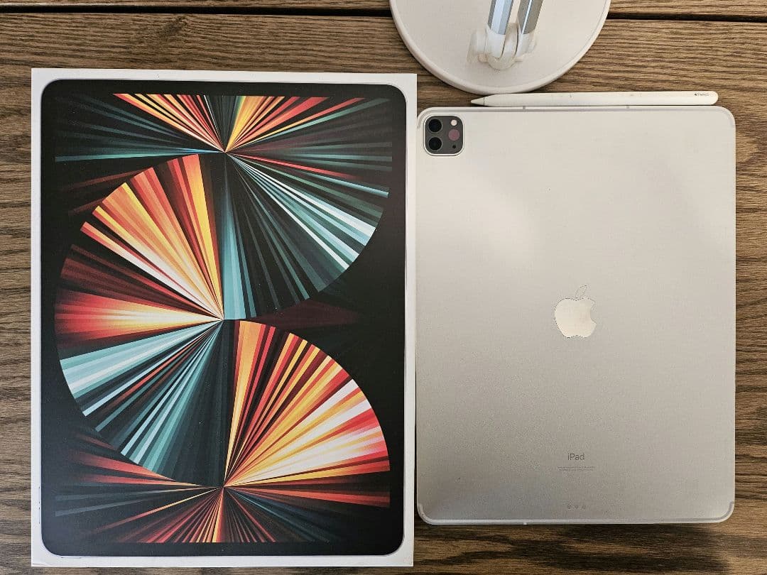 ひ*ろ様 iPadPRO　第5世代12.9インチ　512GB Wi-Fi+Cel