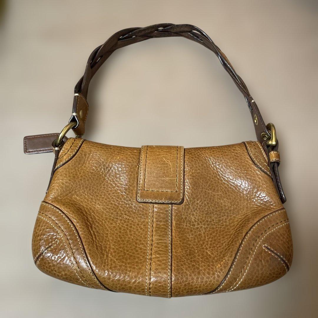 ブラウンレザーショルダーバッグ