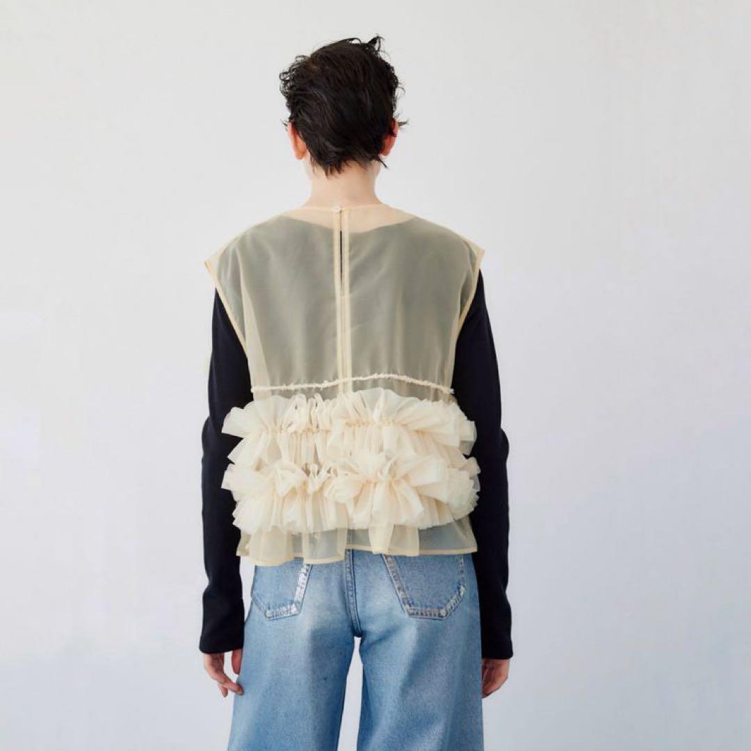 美品　HeRIN.CYE シフォン　メニーギャザーアタッチメントベスト　フリル