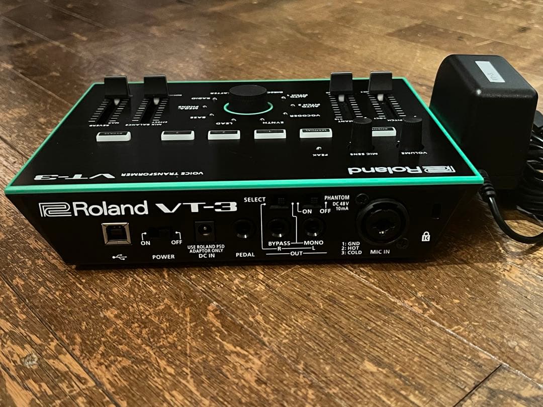 Roland VT-3 VOICE TRANSFORMER 中古