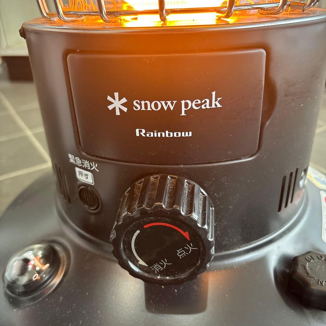スノーピーク　トヨトミ　レインボーストーブ