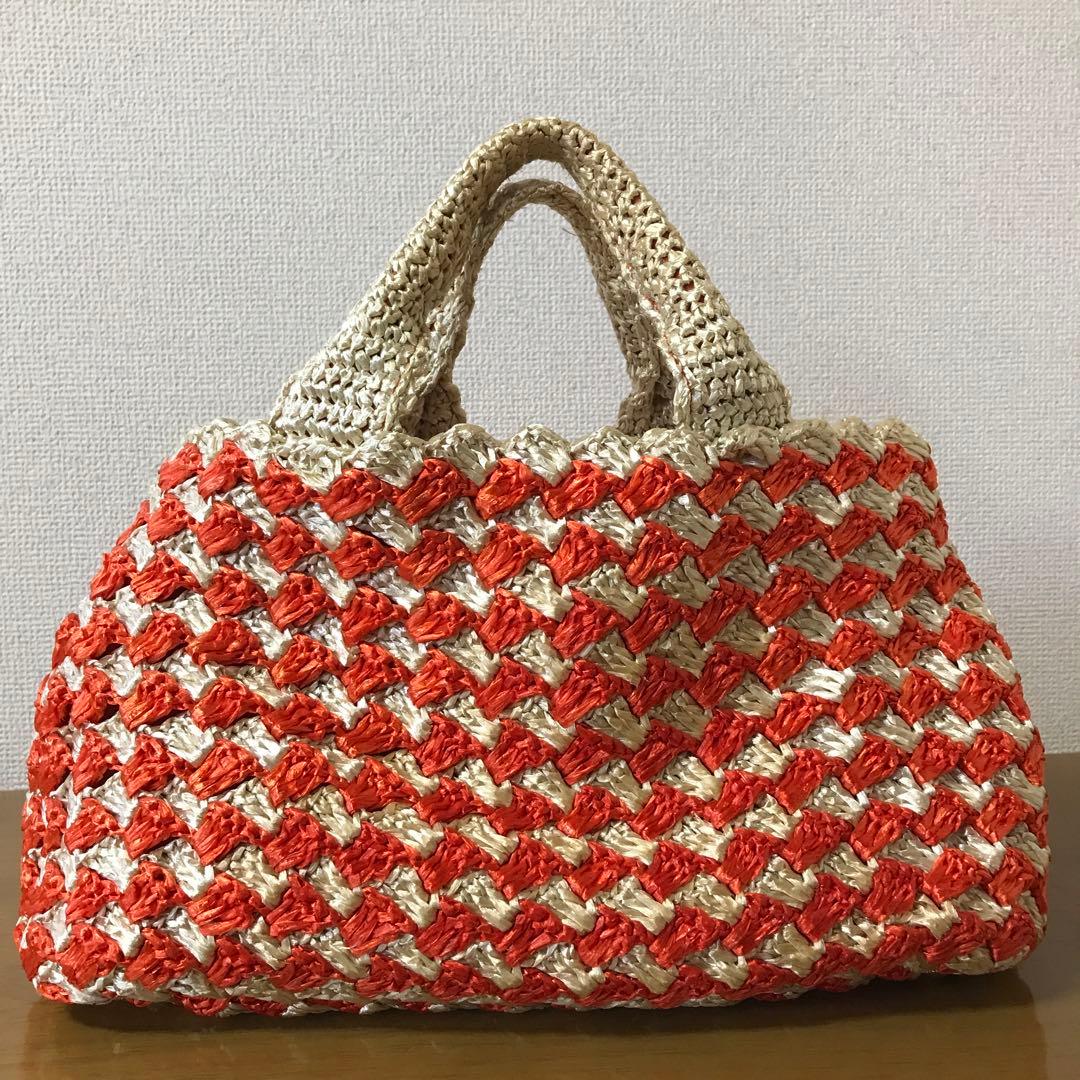 プラダ ラフィアトートバック 中古（美品）