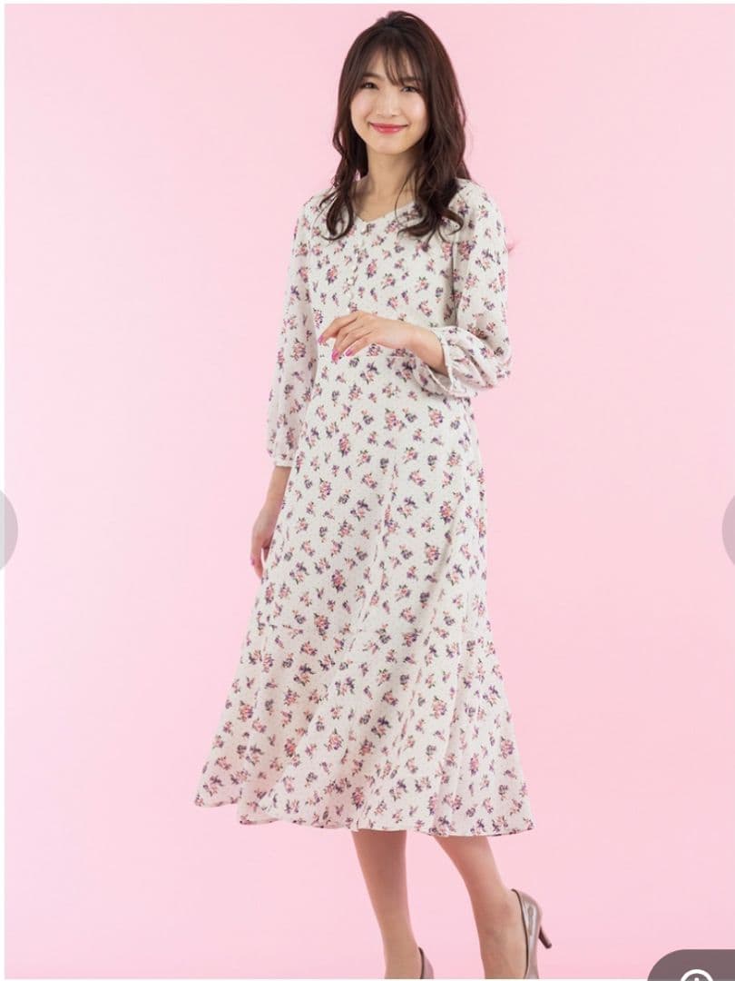 Rose Tiara ローズティアラ フラワープリントワンピース 42