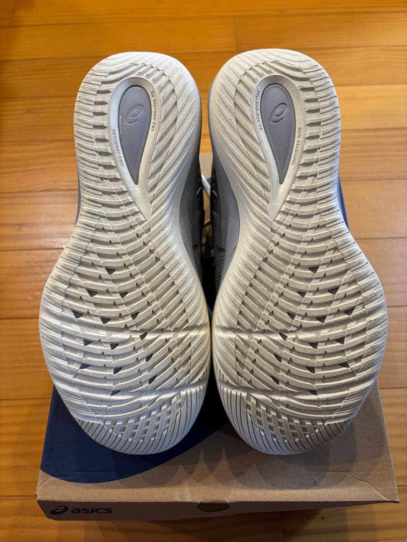 シューズ(男性用) ASICS NOVA SURGE 3 28.5cm