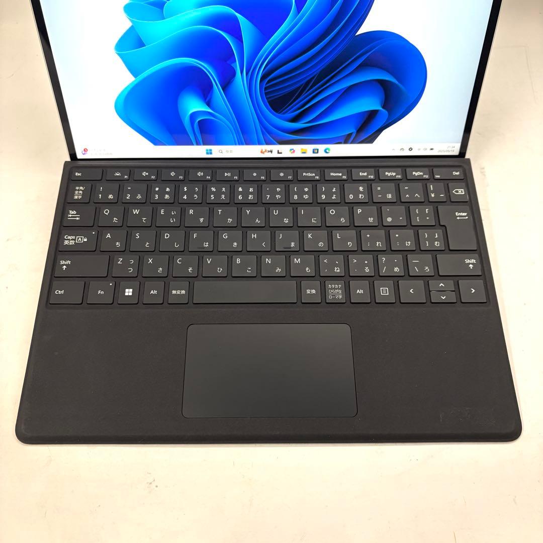バッテリー新品同様の極上品！Surface Pro8 プラチナ キーボード付