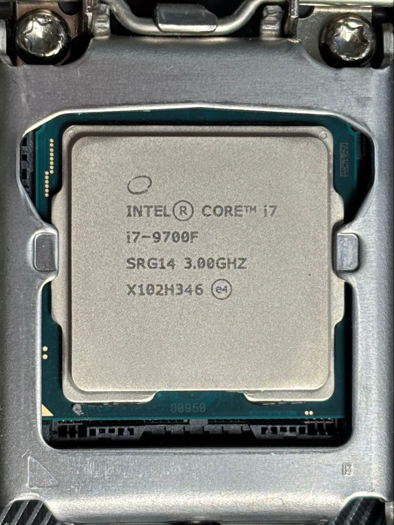 Intel Core i7 9700F CPU 【動作確認済】