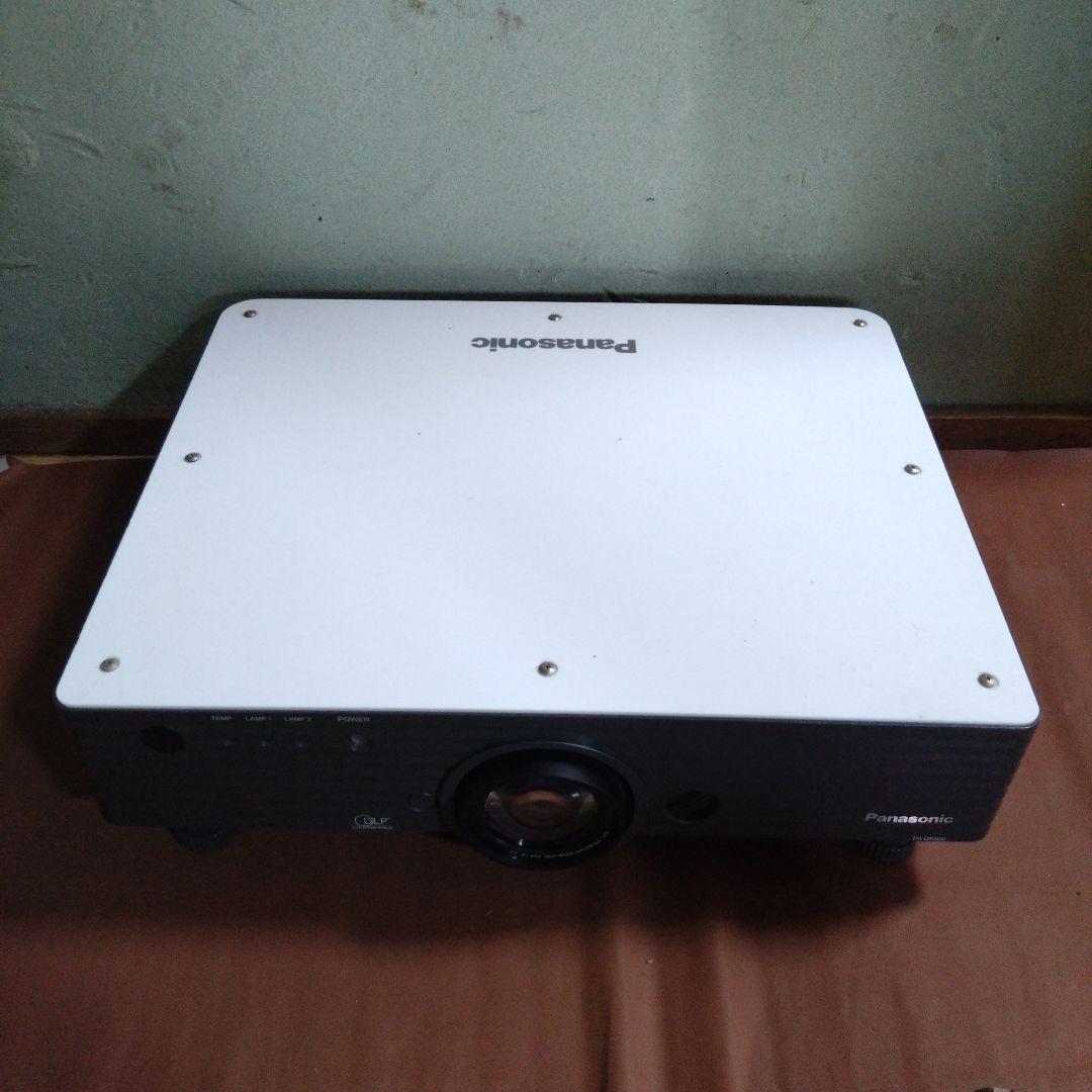 パナソニック　プロジェクター　TH-D5500