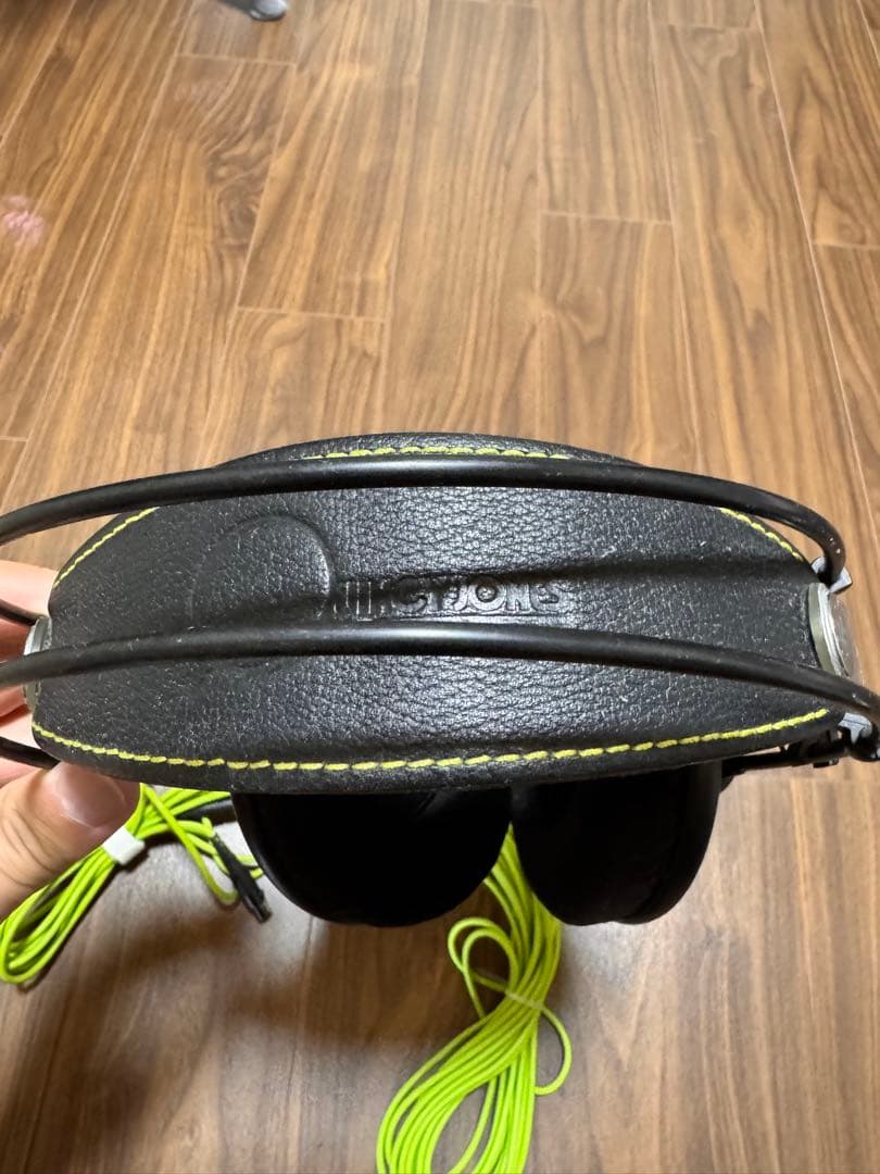 「生産完了品」「美品」AKG Q701 ブラック