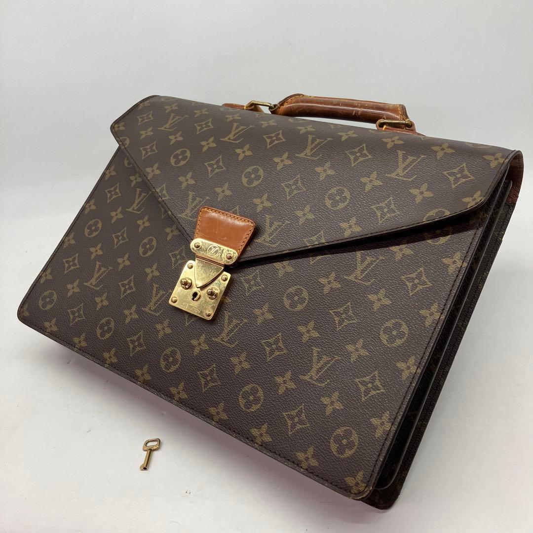 AS1028 LOUIS VUITTON モノグラム セルヴィエットコンセイエ