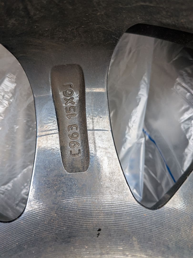 ​【2025年製タイヤ・1ヶ月使用】ヨコハマ iG80 195/65R15　4本