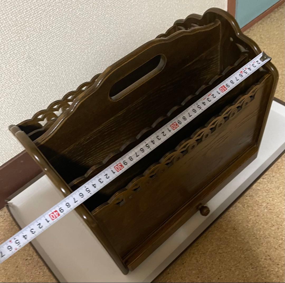専用出品　パリの雑貨屋シリーズのアンティーク調の木製マガジンラック