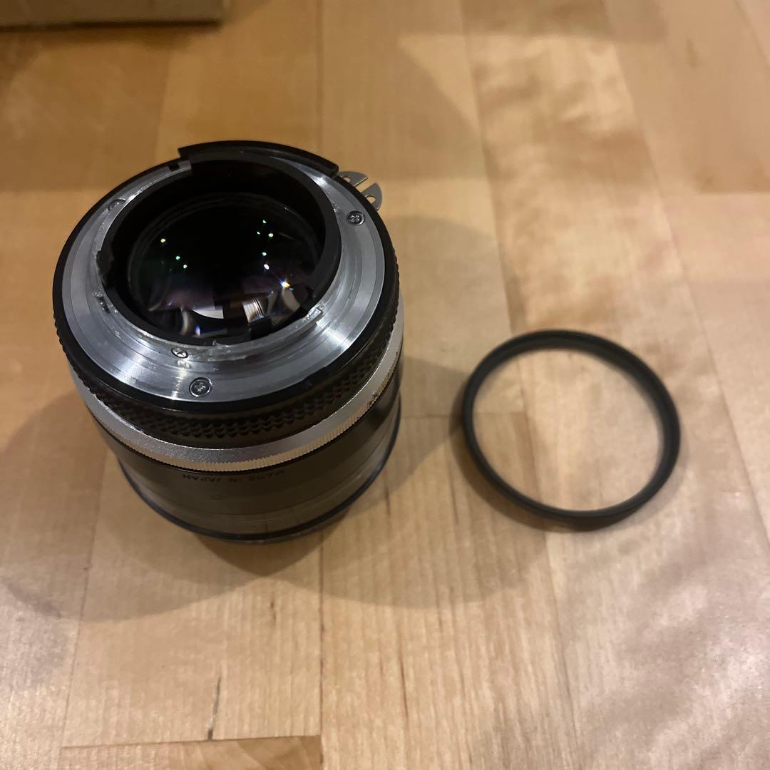 Nikkor 35mm f/1.4 レンズ