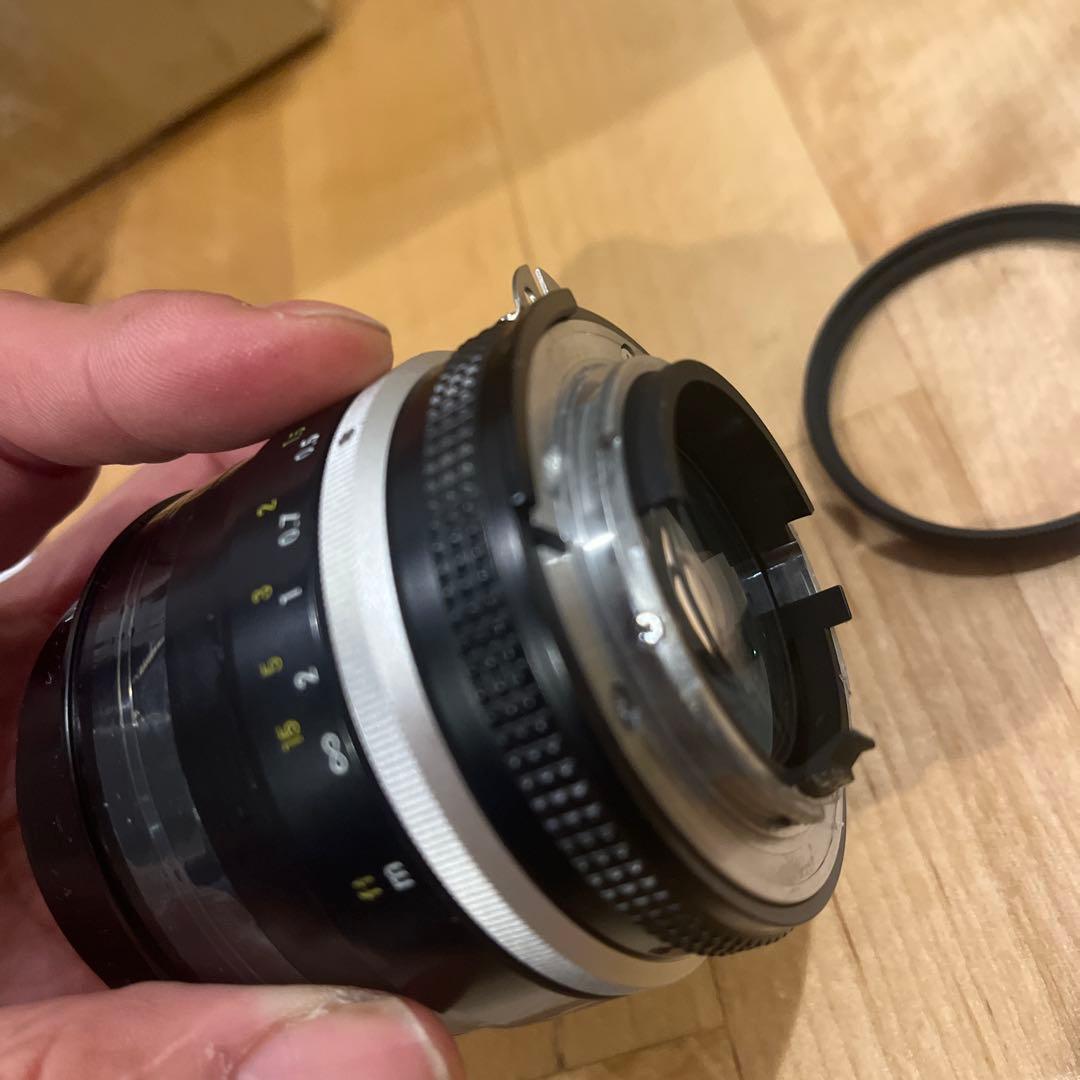 Nikkor 35mm f/1.4 レンズ