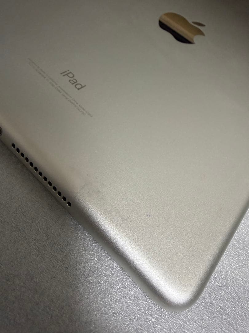 iPad 第6世代 32GB バッテリー最大容量:90%