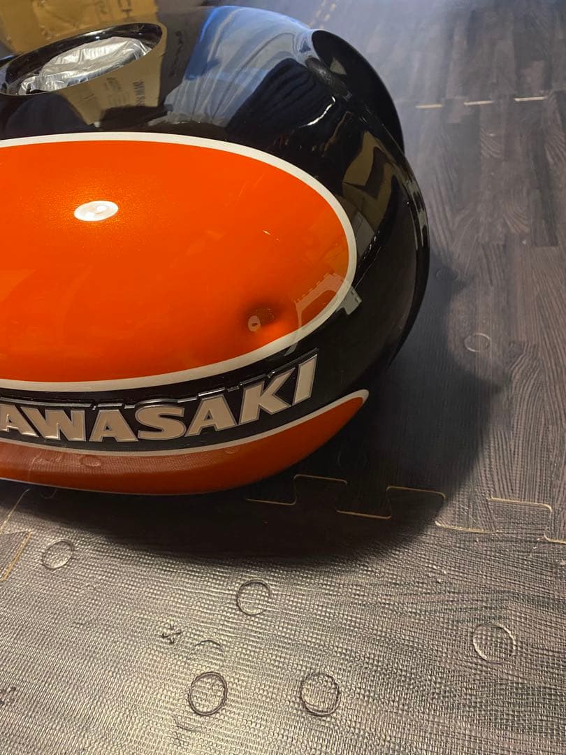 モ*ン様 W650 タンク　W1SA ペイント　スムージング済