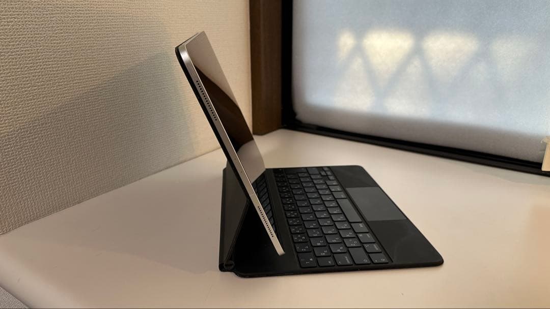 ゆ*様 iPad Pro 4世代シルバー Keyboard等付お買得wifi+C