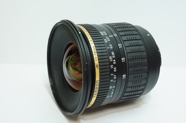 超広角 TAMRON SP 11-18mm 4.5-5.6 Di II