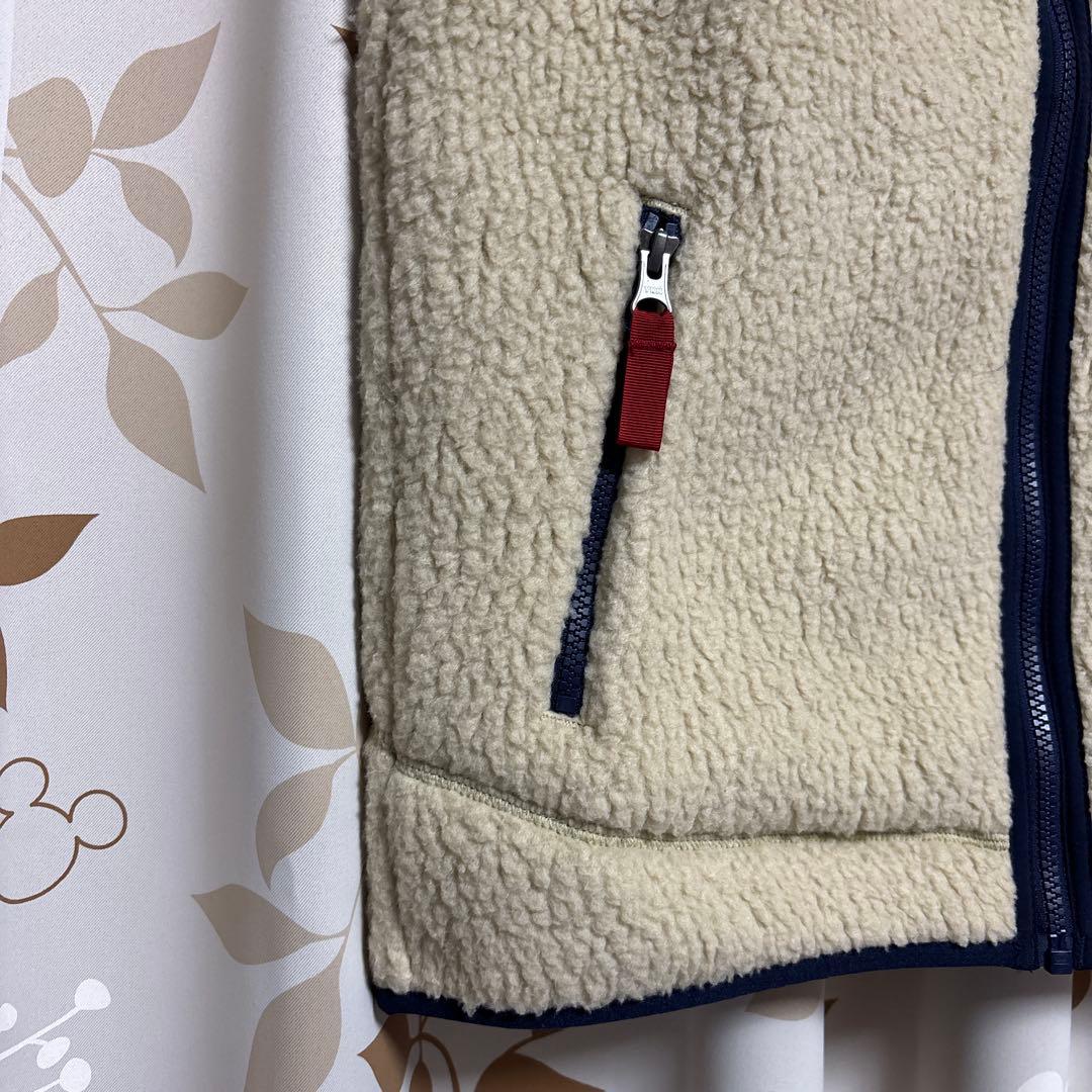 ✨美品✨パタゴニア　レトロ・パイル フリースベスト ベージュ 胸ロゴ　好配色