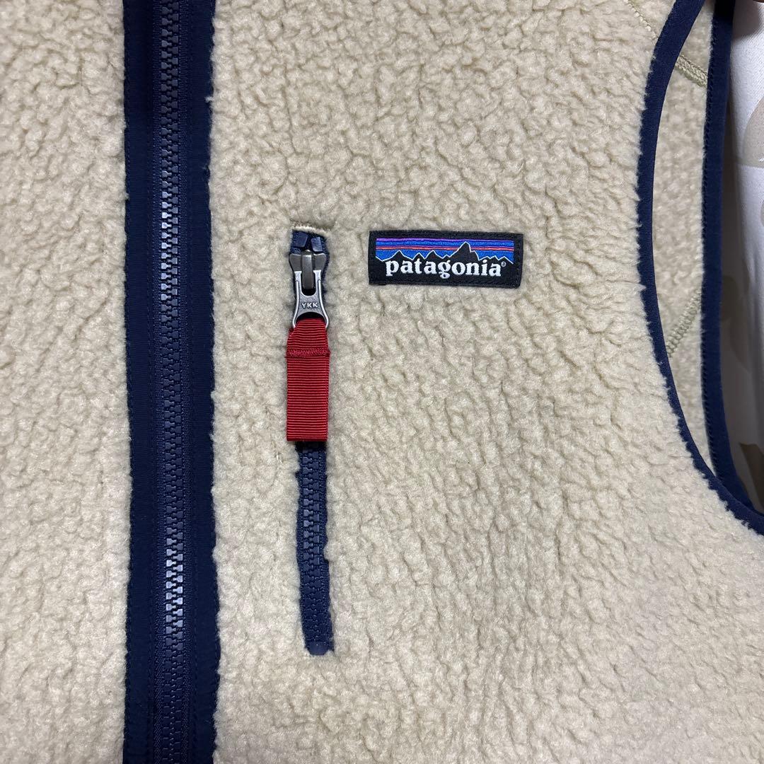 ✨美品✨パタゴニア　レトロ・パイル フリースベスト ベージュ 胸ロゴ　好配色