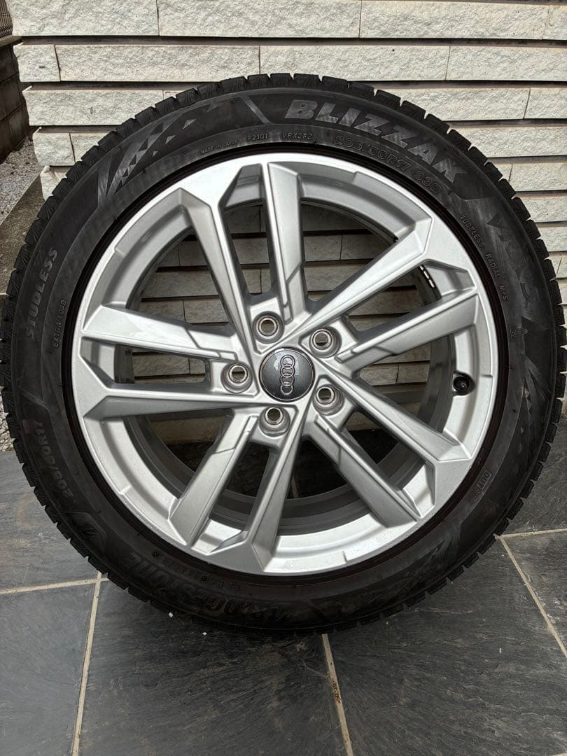アウディA3純正17インチホイール 23年製ブリザックVRX3スタッドレス計4本