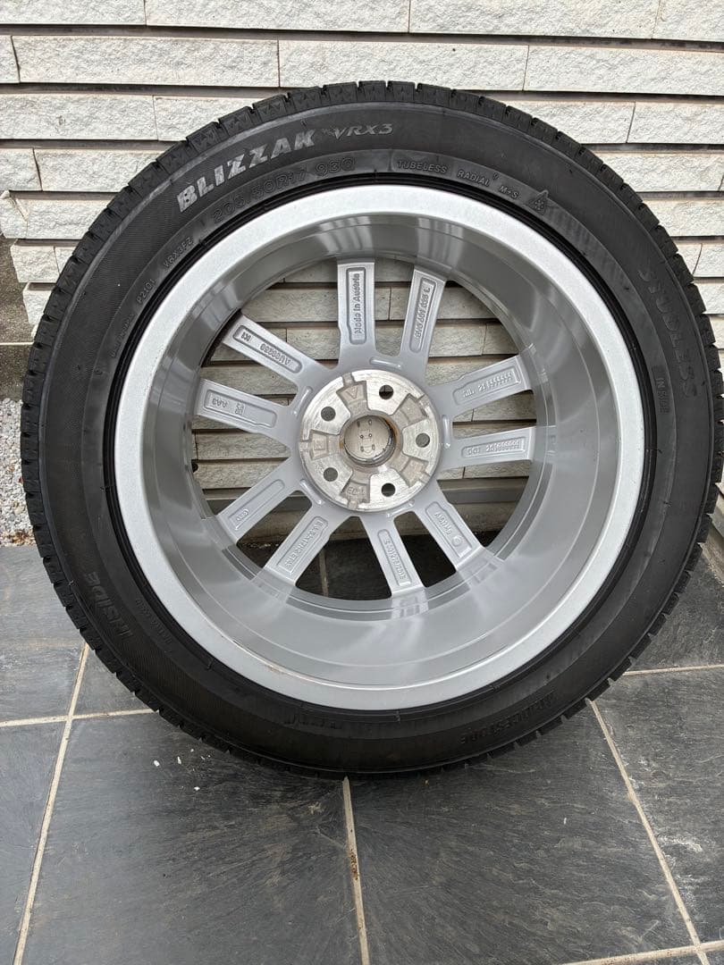 アウディA3純正17インチホイール 23年製ブリザックVRX3スタッドレス計4本