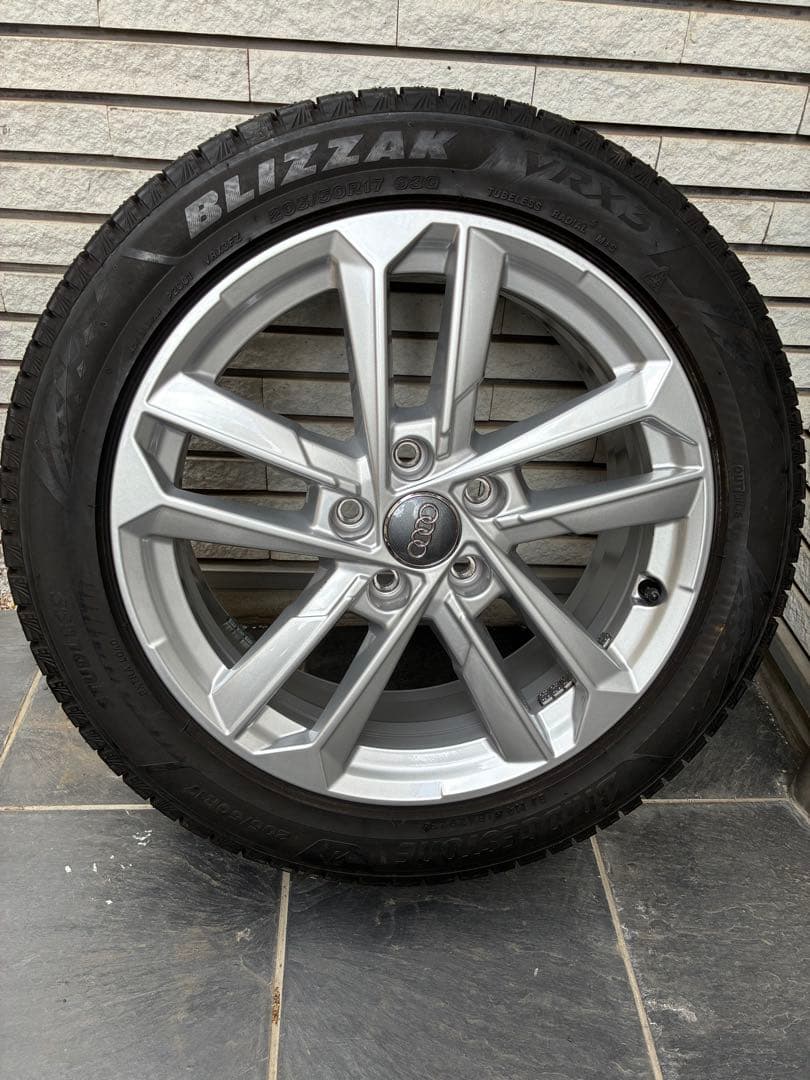 アウディA3純正17インチホイール 23年製ブリザックVRX3スタッドレス計4本