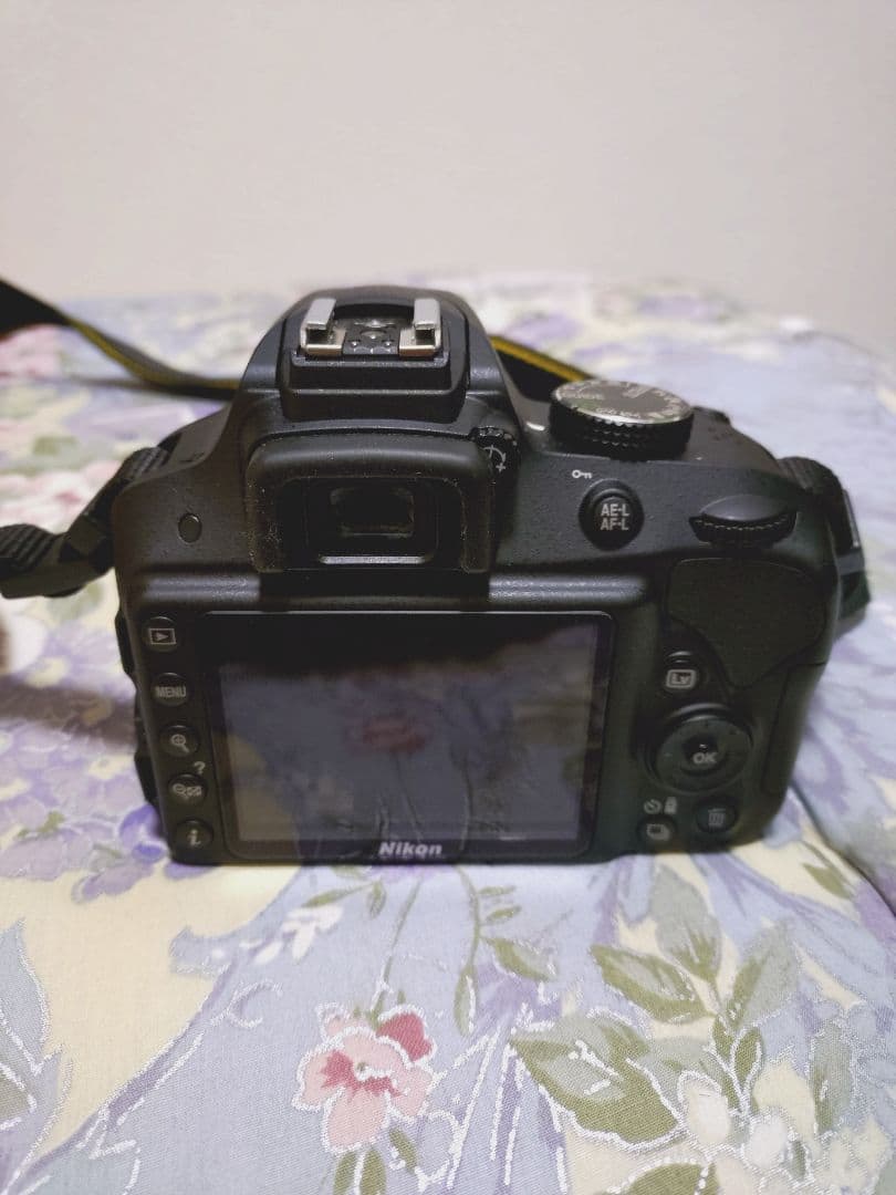 ジャンク品　Nikon D3300デジタル一眼レフカメラ 標準レンズ付き