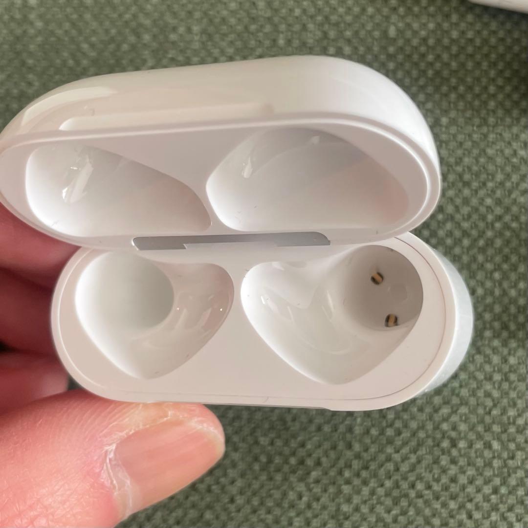 AirPods 4アクティブノイズキャンセリング搭載