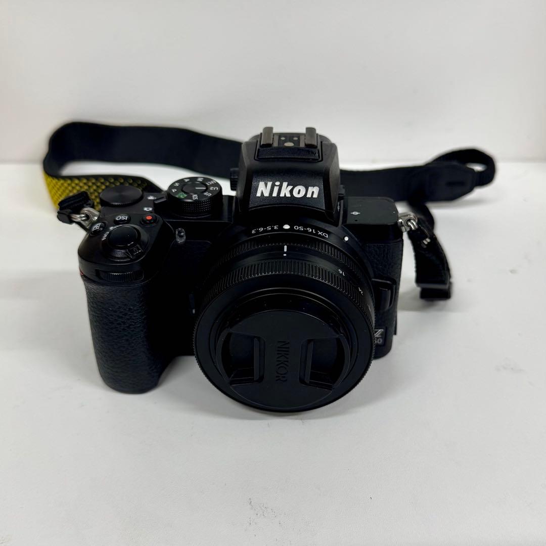 Nikon Z 50 ミラーレスカメラ DXレンズ付き　【値段交渉OK】　美品