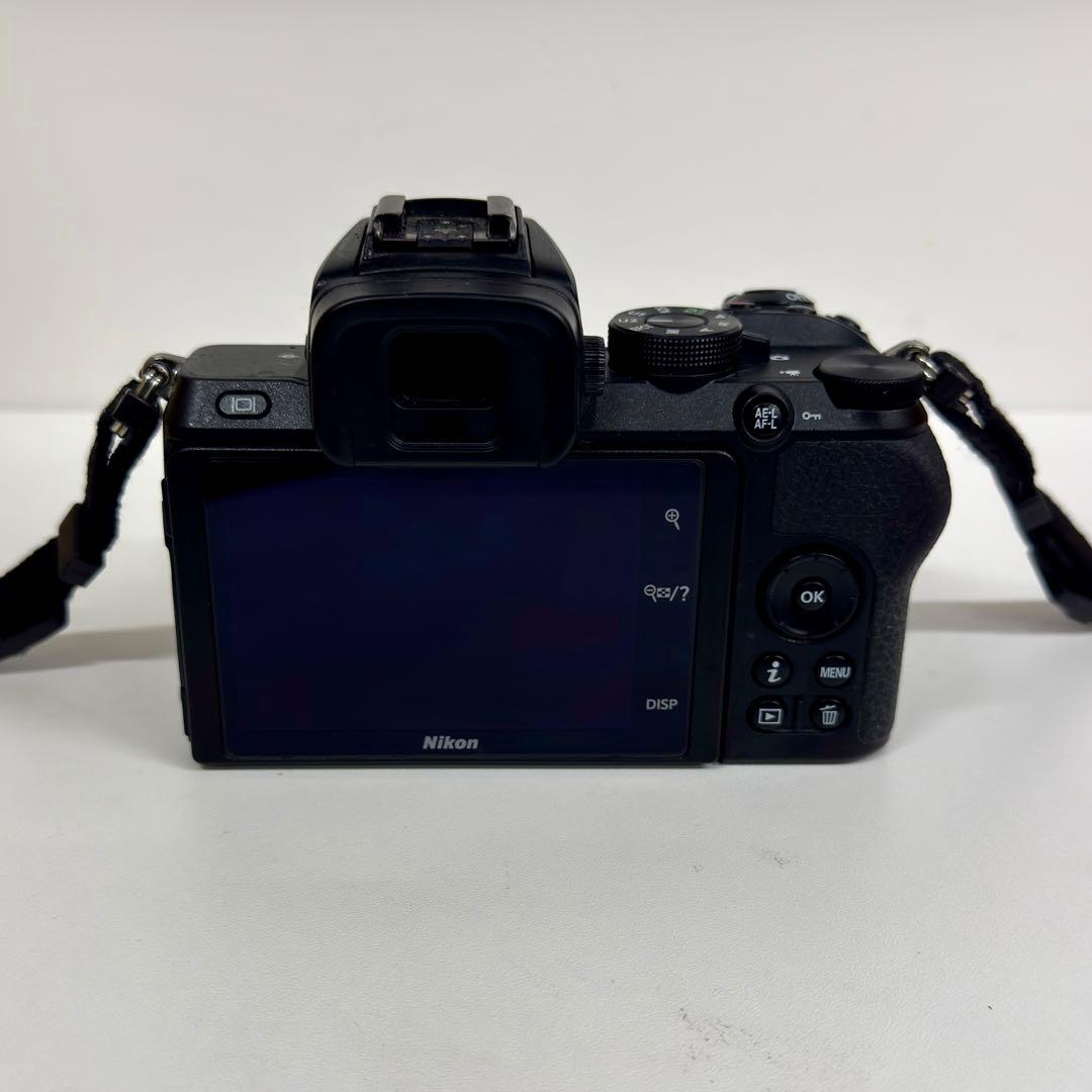 Nikon Z 50 ミラーレスカメラ DXレンズ付き　【値段交渉OK】　美品
