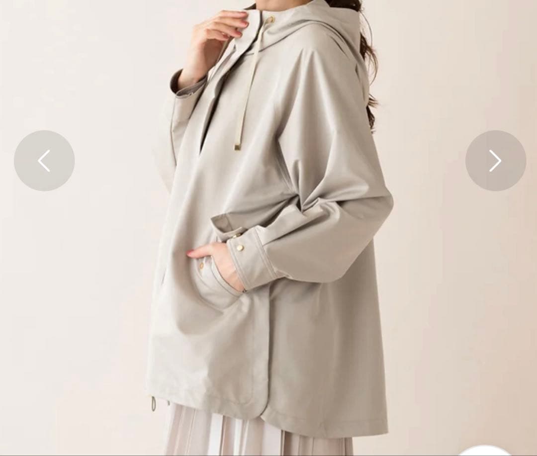 新品　タグつき　ローズティアラ　スカラマンテン　コート　サイズ46