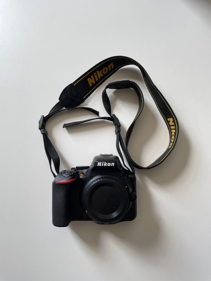 Nikon D5600 一眼レフカメラ