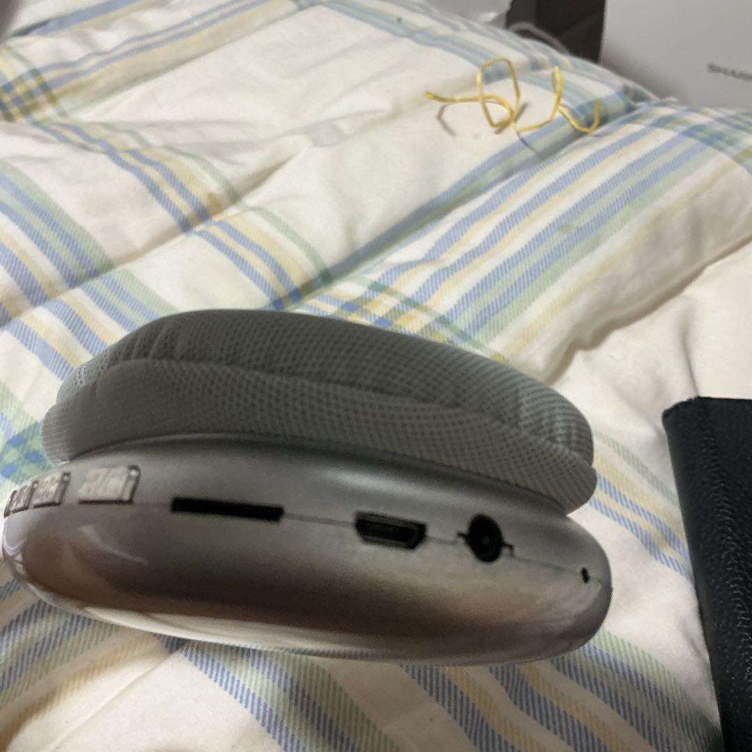 ワイヤレスヘッドホン グレー オーバーイヤー