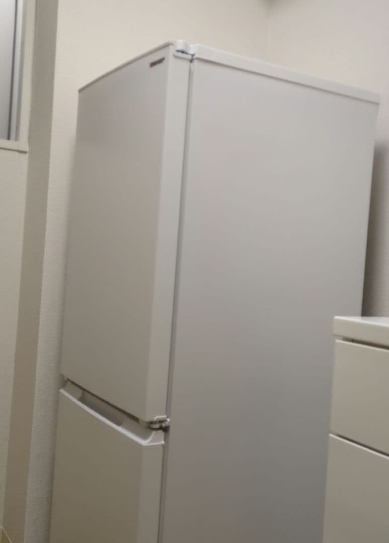 シャープ　冷蔵庫　2ドア　SJ-D18K