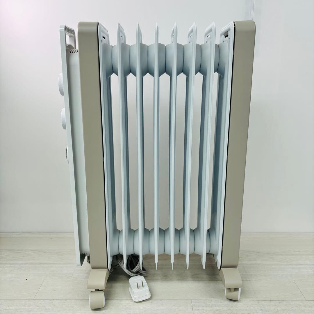 【美品】デロンギ オイルヒーター ヴェルティカルド RHJ21F0812-WH