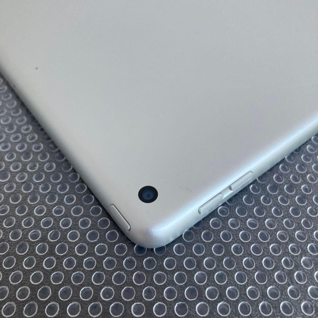 2729 美品☆電池良好☆iPad7 第7世代 128GB WIFIモデル☆