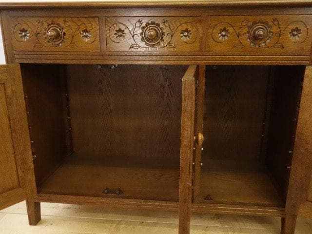 勇峰工芸　雅　花柄キャビネット1100　ナラ材家具　 旭川家具　再塗装済ＵＳＥＤ