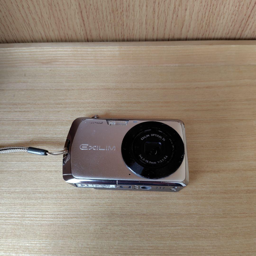 CASIO EXILIM EX-Z330 コンパクトデジタルカメラ