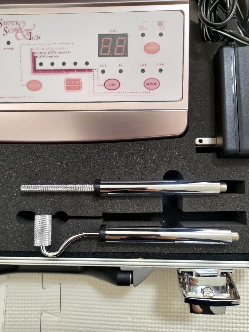超音波美顔器　イオン