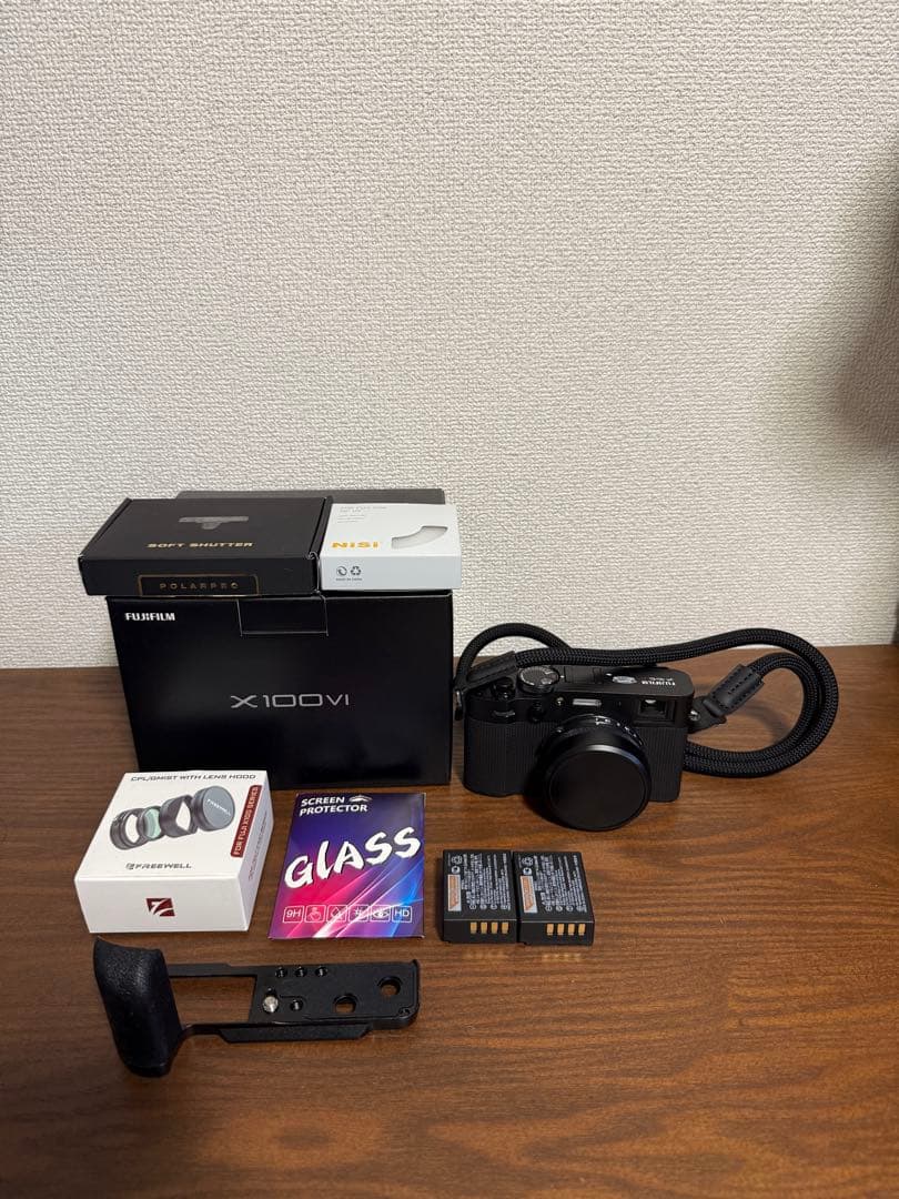 【最終値下】FUJI X100Ⅵブラック（スキンフィルム貼付済）その他オプション