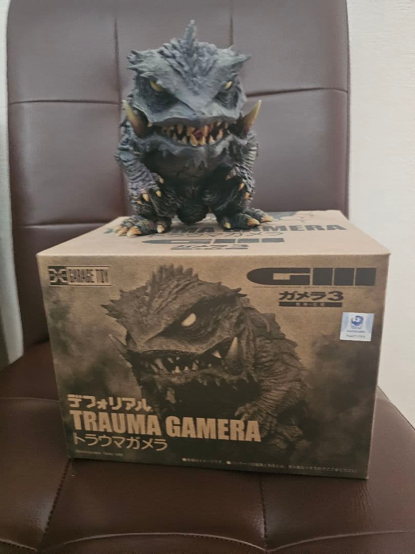 トラウマガメラ フィギュア 　デフォリアル