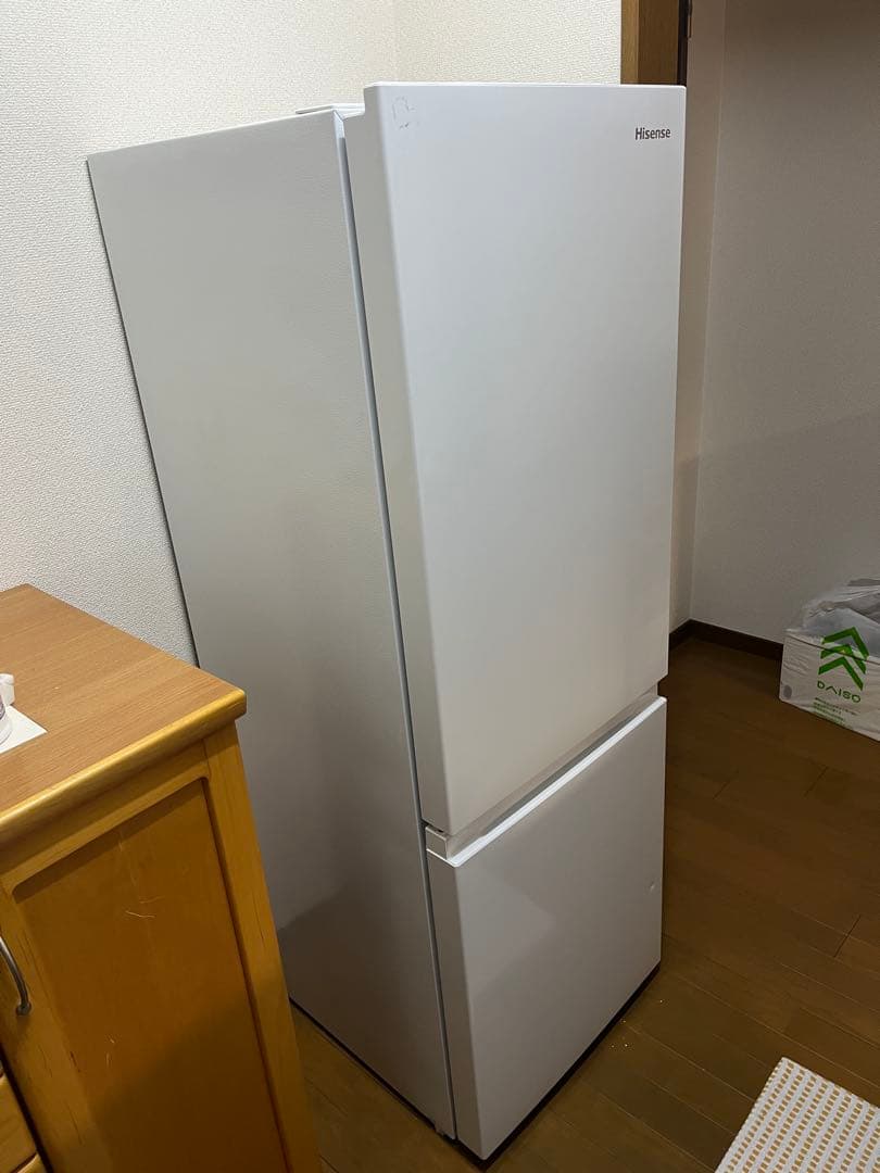 ほぼ送料の価格です☆Hisense2ドア冷蔵庫175L