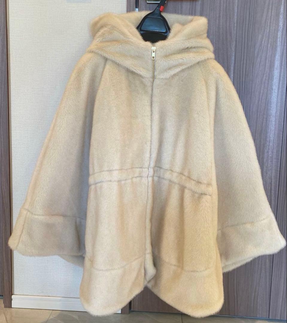 メゾンドドルチェ　ポンチョ　ベージュ